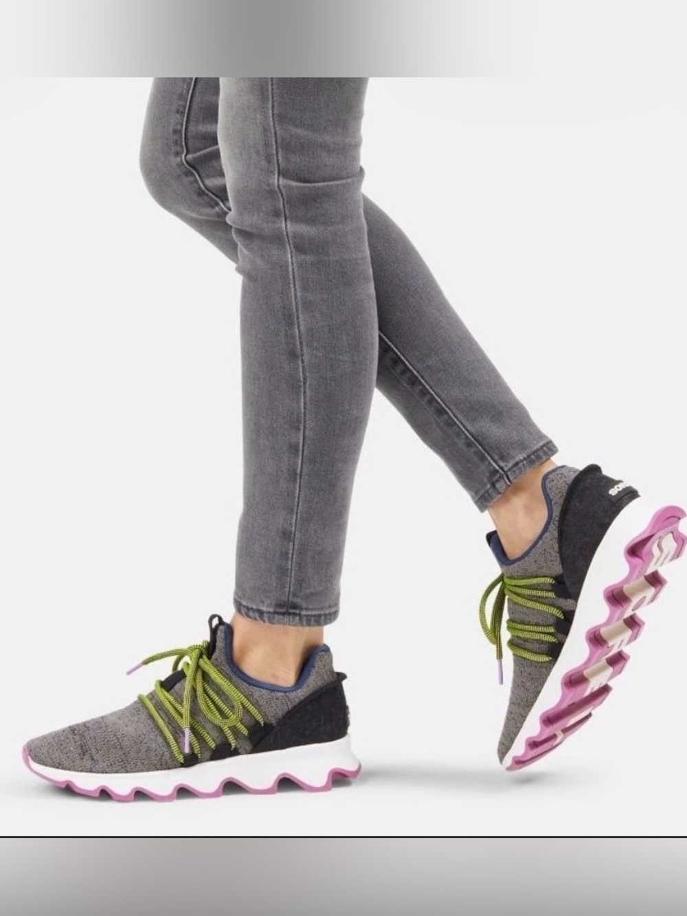 Sorel Kinetic Gray Knit Lace-Up Sneakers, Women’s Size 6 Athletic Trainers